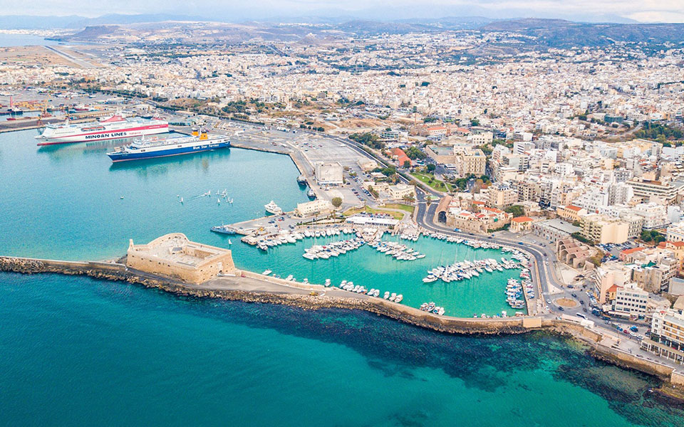 heraklion-port2.jpg